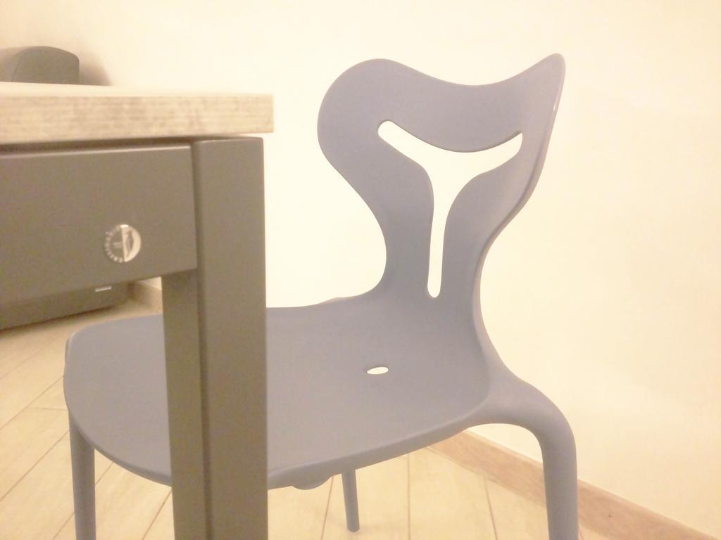 Paladin Home Naples Bilik gambar