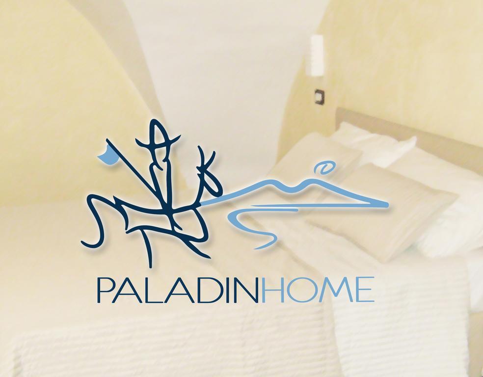 Paladin Home Naples Luaran gambar